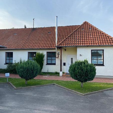 Moi Apartments Sarstedt Εξωτερικό φωτογραφία